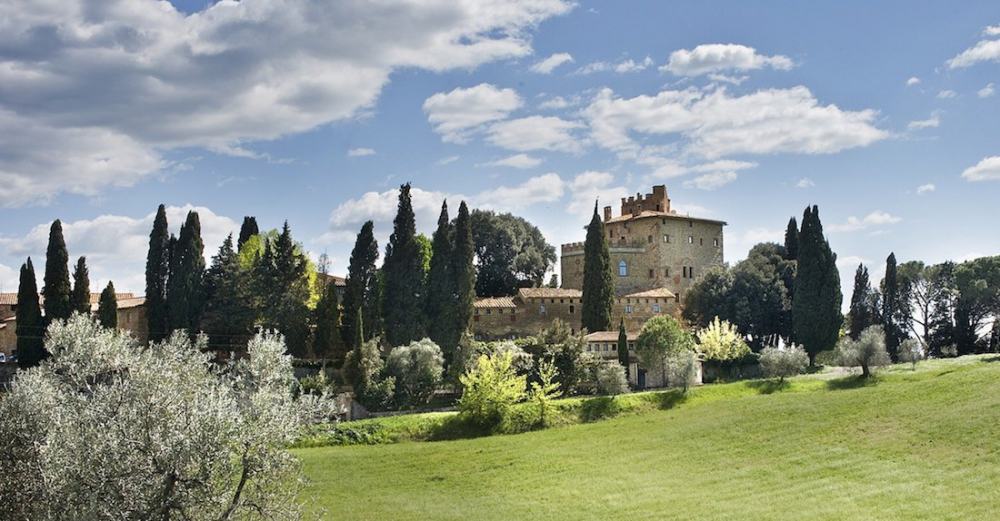 dama-wedding-italy-castle-venue-grosseto-tuscany-1