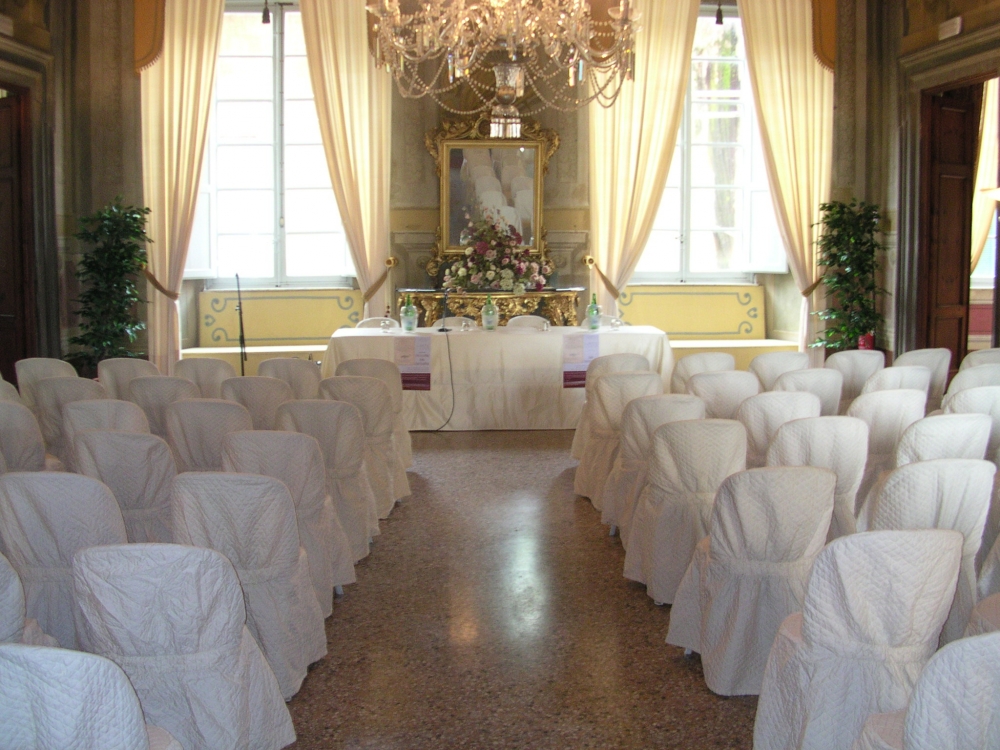 dama-wedding-italy-lucca-palace-venue-tuscany-5
